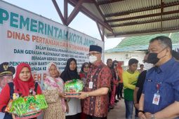 Pemkot berikan bantuan benih cabai ke kelompok tani di Jambi