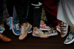 Tak lagi terpaku pakem gender, tren "brand" sepatu lokal kini lebih berani