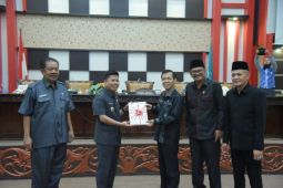Bupati Sambas serahkan dokumen Raperda APBD Perubahan 2022