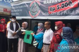 Ketua PKK Kota Bekasi kunjungi Rumah Amal Warung Dhuafa