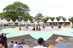 Tari Kolosal Pendulang Timah tutup G20 Belitung