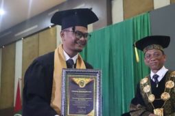 Shalahuddin Alayubi mahasiswa prestasi Fakultas Teknik UISU