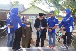Husairi resmikan Pasar Kerajinan APINDO