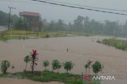 Banjir setinggi 1 meter tutup jalan utama wilayah selatan Cianjur