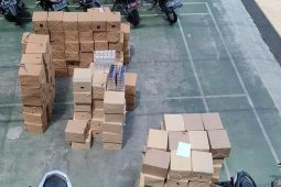 Bea Cukai Malang menggagalkan kiriman ratusan ribu batang rokok ilegal