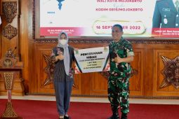 Pemkot Mojokerto bantu kendaraan operasional Kodim