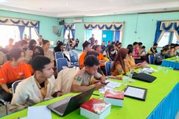 Pelajar di Sekadau dilatih gunakan media sosial secara sehat
