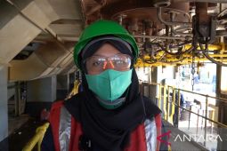 Para perempuan pengingat keselamatan