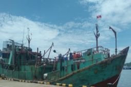 Satpolair amankan satu unit kapal bermuatan BBM