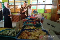 Kantin Kejujuran Kejari Garut bentuk karakter siswa jujur