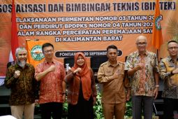 Peremajaan  sawit rakyat di Kalbar untuk bangun industri berkelanjutan
