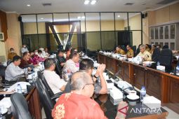 DPRD Kalsel dan Kalteng bicarakan Pajak dan Retribusi Daerah