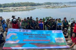 Pertamina Patra Niaga tanam ratusan pohon di DAS Citarum