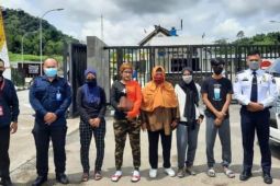 KJRI pulangkan tujuh TKII terlantar Kuching