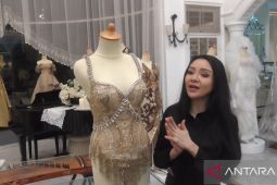 Busana Jennie BLACKPINK dirancang desainer Surabaya Diana Putri