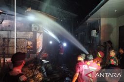 Kantor Keuchik Lampaloh Banda Aceh terbakar