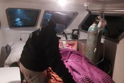 Warga sangat terbantu adanya kapal ambulan gratis  Pemda Kayong Utara