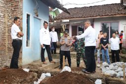 Pemkab Garut mulai bangun rumah warga yang dirobohkan oleh rentenir