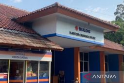 Bulog Cianjur siapkan cadangan beras untuk tekan harga jika naik