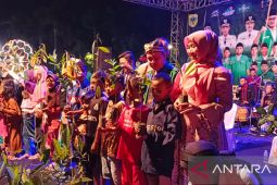 Seribu bibit pohon dibagikan di Festival Shalawat Burdah