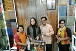 Kain tenun Kapuas Hulu raih penghargaan Dekranas