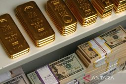 Harga emas tergelincir seiring data inflasi AS