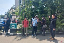50 wartawan diajak penasihat hukum ke rumah pribadi Lukas Enembe