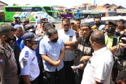 Cak Ji perintahkan oknum petugas tarik pungli di kawasan Ampel ditertibkan