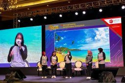 Perempuan ikut berperan dalam transisi energi baru