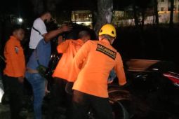 Basarnas evakuasi sekda NTT dari  lokasi lakalantas