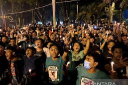 Suporter sepak bola di Medan gelar aksi 1.000 lilin untuk tragedi Kanjuruhan