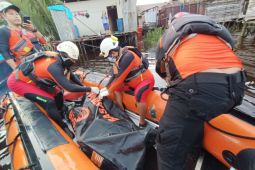 Tim SAR gabungan evakuasi jenazah ABK asal Belitung di Mempawah