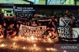 Di Madura, doa untuk korban tragedi Kanjuruhan terus berlanjut
