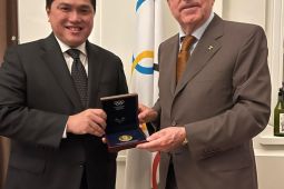 Erick Thohir dan Thomas Bach membahas peran olahraga di tengah isu global