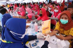 Eri Cahyadi imbau warga Surabaya manfaatkan layanan terintegrasi