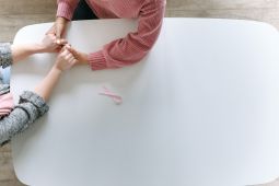 Kenali tanda dan tips untuk mengatasi kelelahan sebagai "Caregiver"