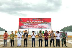 Polres dan pemuka agama doa bersama untuk korban Kanjuruhan