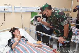 Kasad Dudung jenguk korban tragedi Kanjuruhan