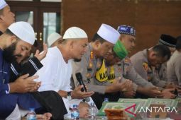 Polresta Banda Aceh gelar doa dan zikir bersama untuk Abu Tumin dan korban Kanjuruhan