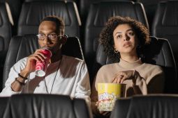 Sport jantung saat nonton film horor buat kalori terbakar lebih banyak ?