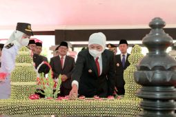 Gubernur Khofifah minta masyarakat teladani tokoh RPH Mohammad Noer