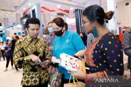 Delegasi EAROPH belanja di "Jatim Fair" pakai dolar Singapura