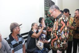 Pemprov mitigasi dampak inflasi di Kalbar dengan pembagian bansos