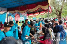 Dinas Perikanan Belitung gelar pasar ikan murah bantu tekan kasus stunting