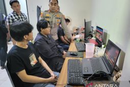 Polisi gerebek judi daring di Cengkareng