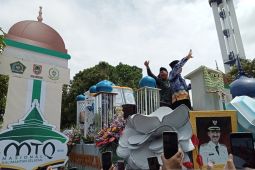 Ribuan masyarakat saksikan pawai taaruf MTQ Nasional ke-29