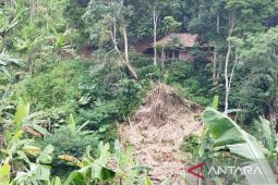 Pemkab Cianjur berupaya relokasi rumah yang terdampak pergerakan tanah