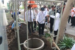 Bupati pantau pembangunan sumur resapan wilayah industri di Mojokerto