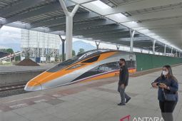 Stasiun kereta cepat terintegrasi dengan stasiun LRT di Halim, sebut Kemenhub
