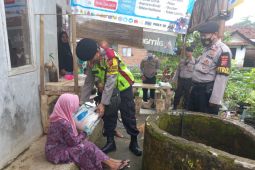 Polres Tasikmalaya Kota salurkan bantuan sembako bagi warga kurang mampu
